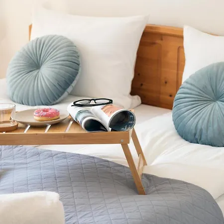 Retro Style With Balcony Near The Forest By Renters * グディニャ