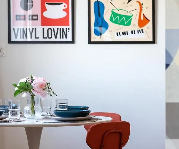 Retro Style With Balcony Near The Forest By Renters Gdynia