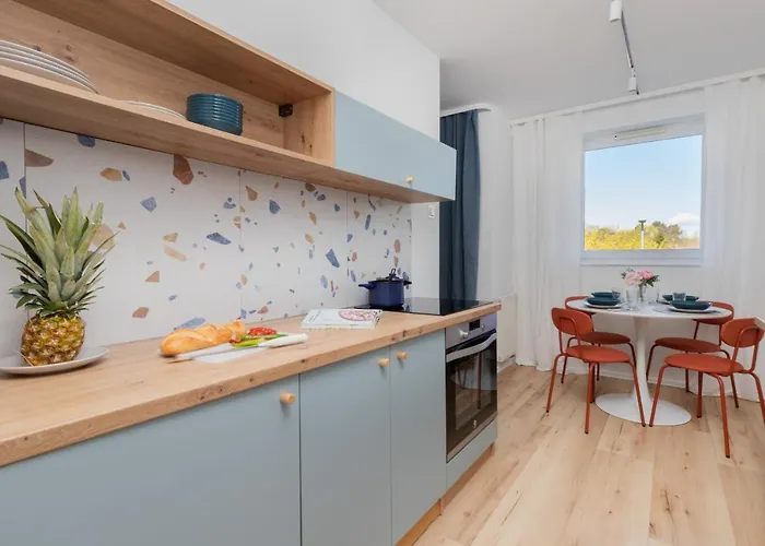 Retro Style With Balcony Near The Forest By Renters *