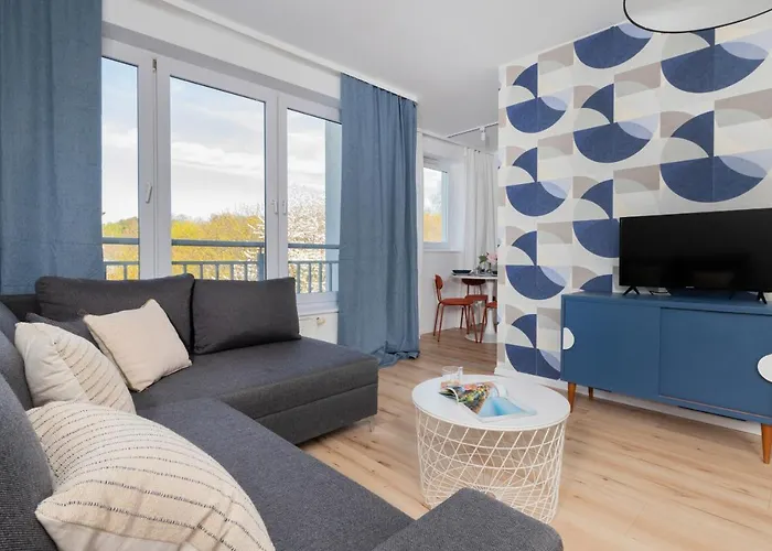 Retro Style With Balcony Near The Forest By Renters * Gdynia