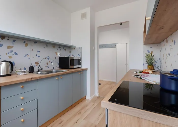 Retro Style With Balcony Near The Forest By Renters *