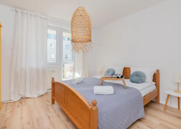 Apartment Retro Style With Balcony Near The Forest By Renters *