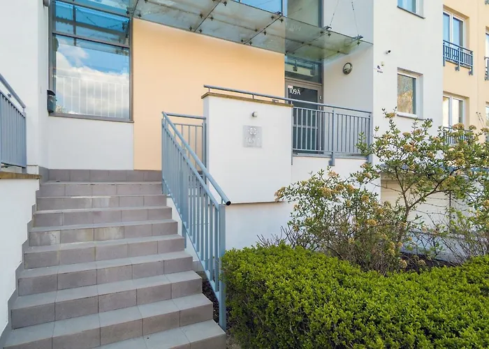 Apartment Retro Style With Balcony Near The Forest By Renters Gdynia